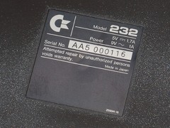 Het serie nummer van de Commodore 232.