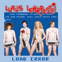 A Commodore C64 computer and a 1530 datassette on the cover of Luxus Leverpostei - LOAD ERROR.